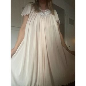 Miss Elaine Classics Light Pink Vintage Ruffled Nightgown OS